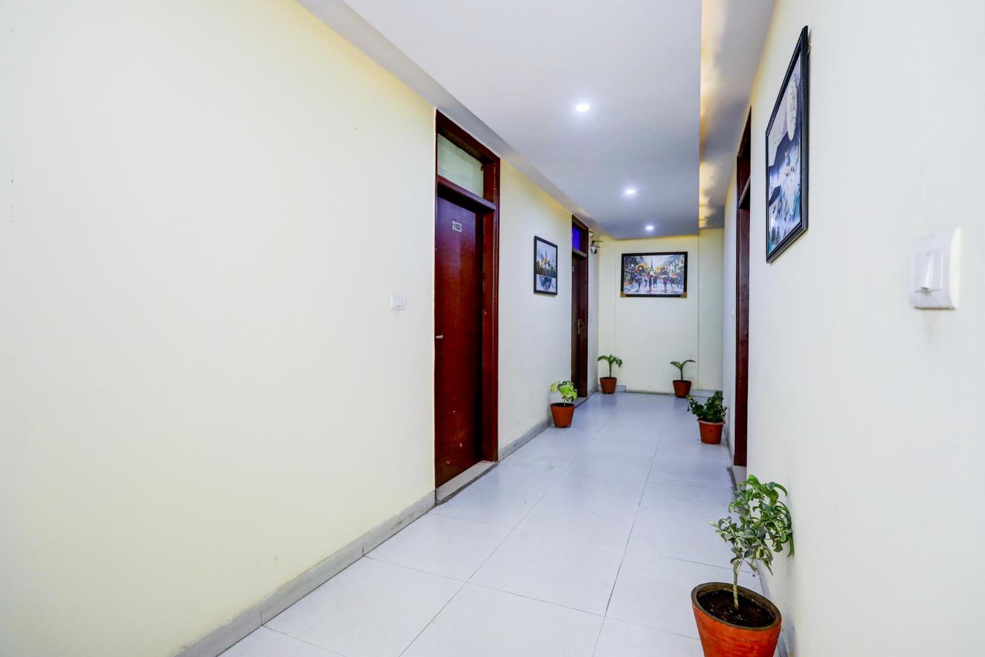 Global Stay Near Delhi Airport نيودلهي المظهر الخارجي الصورة